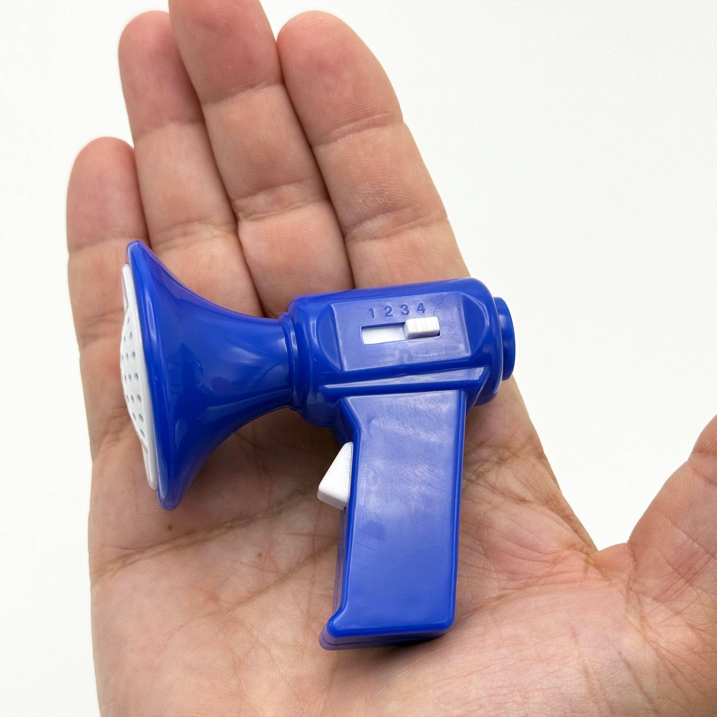 MIni Voice Changer - Battery Powered Gag Toy for Pranks and Fun - - The Puntique