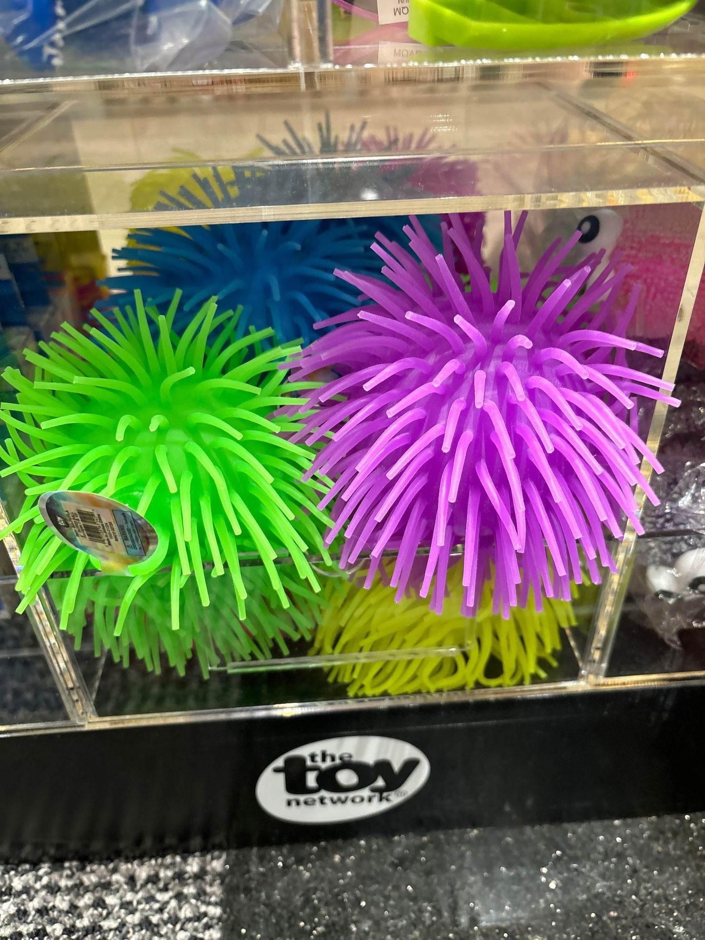 6” PUFFER BALL - - The Puntique
