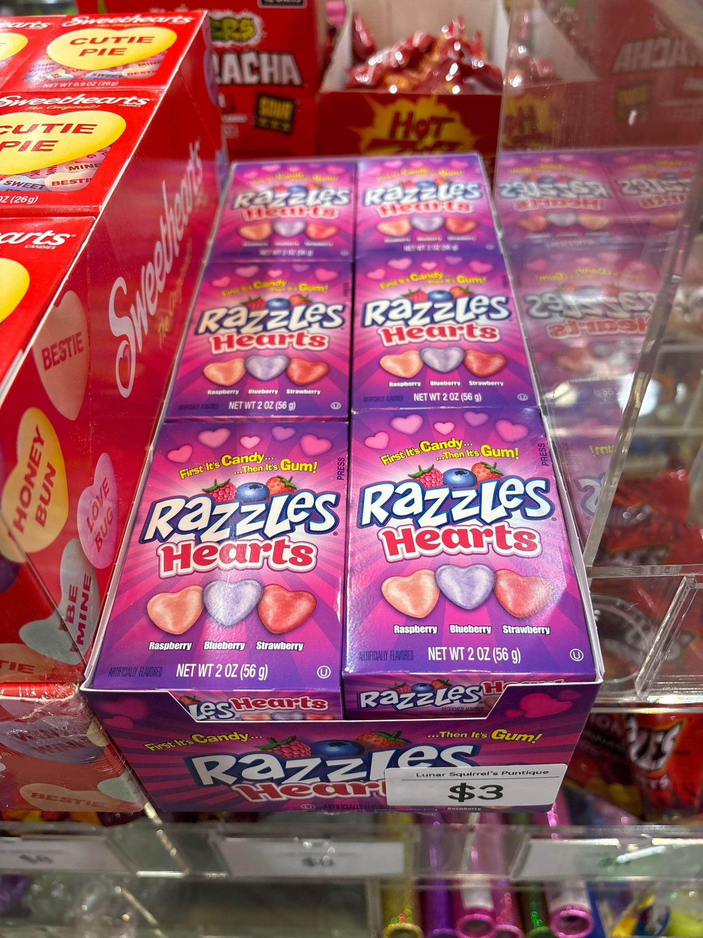 RAZZLES HEARTS 2 OZ BOX - - The Puntique