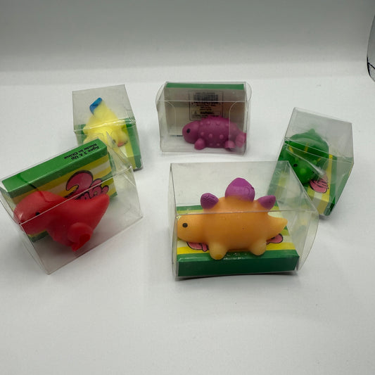 1.5" GUMMY DINOSAURS