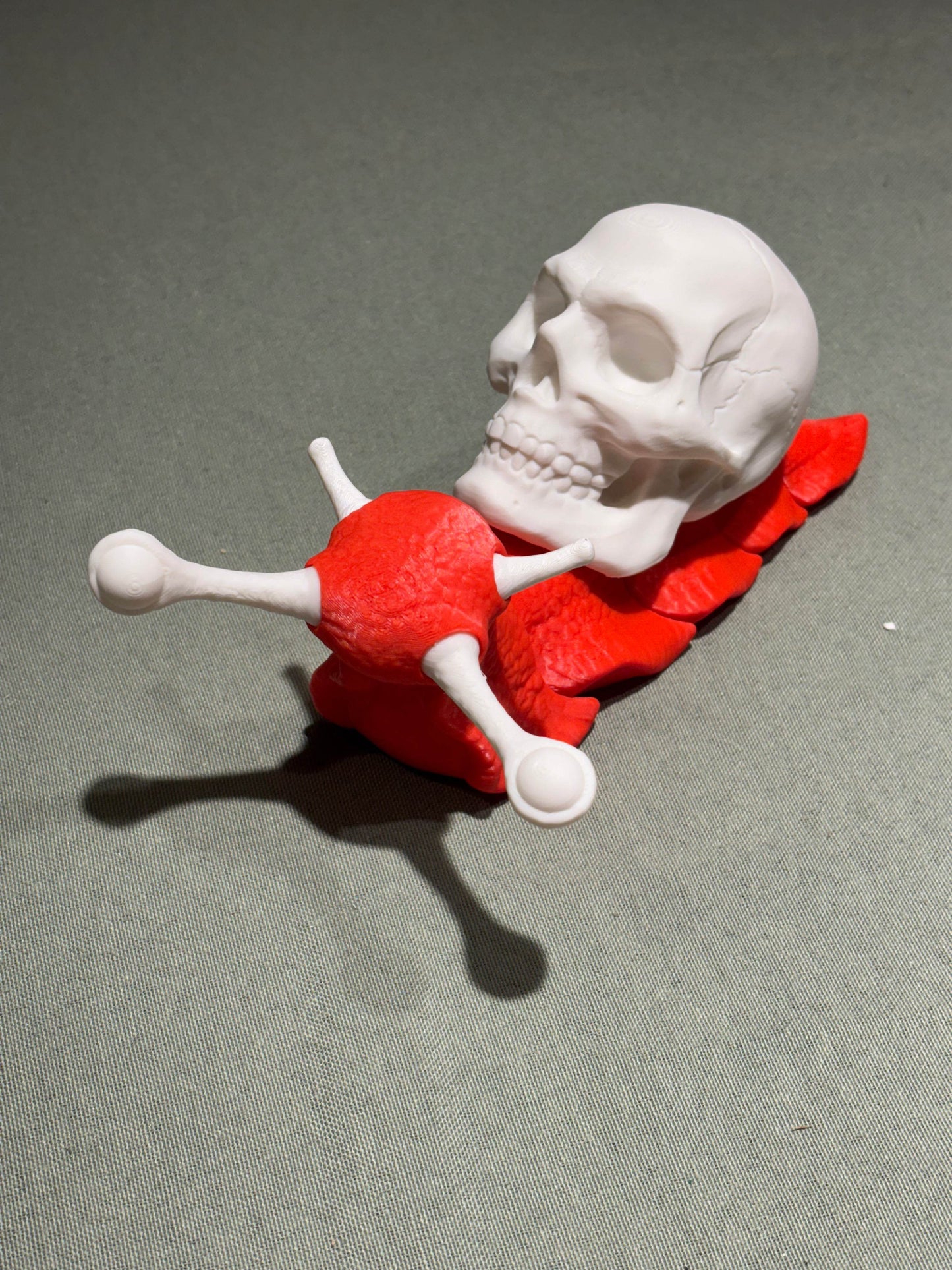 9” 3D printed articulated Snails - Skull - The Puntique