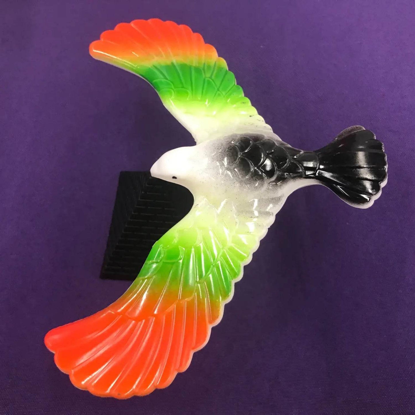 Painted Balancing Eagles birds - Various - Amazon